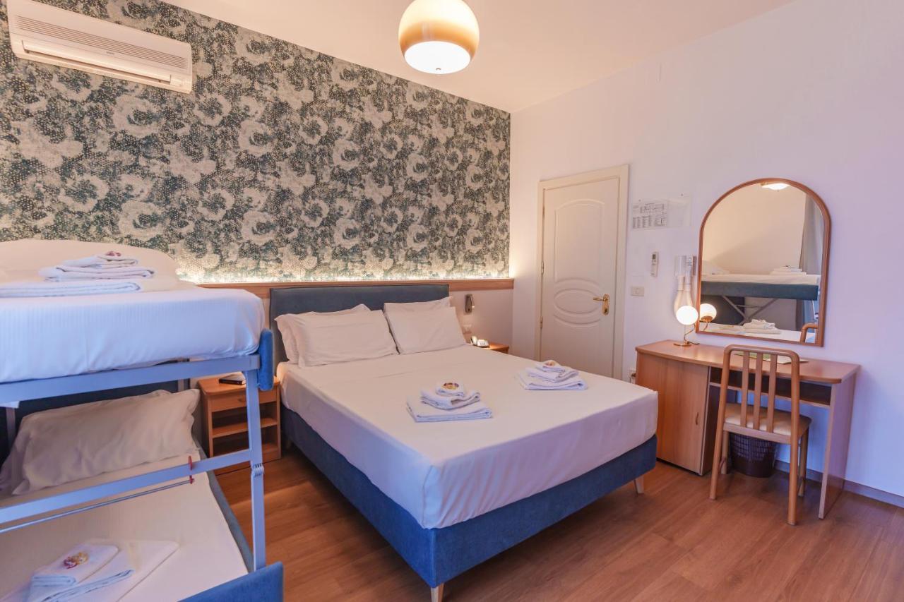 Hotel Tritone Senigallia Dış mekan fotoğraf