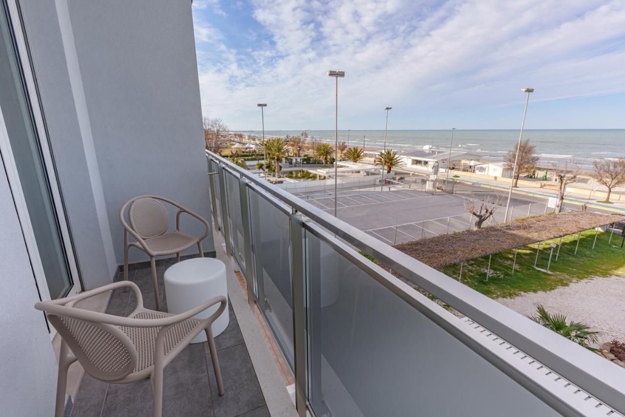 Hotel Tritone Senigallia Dış mekan fotoğraf