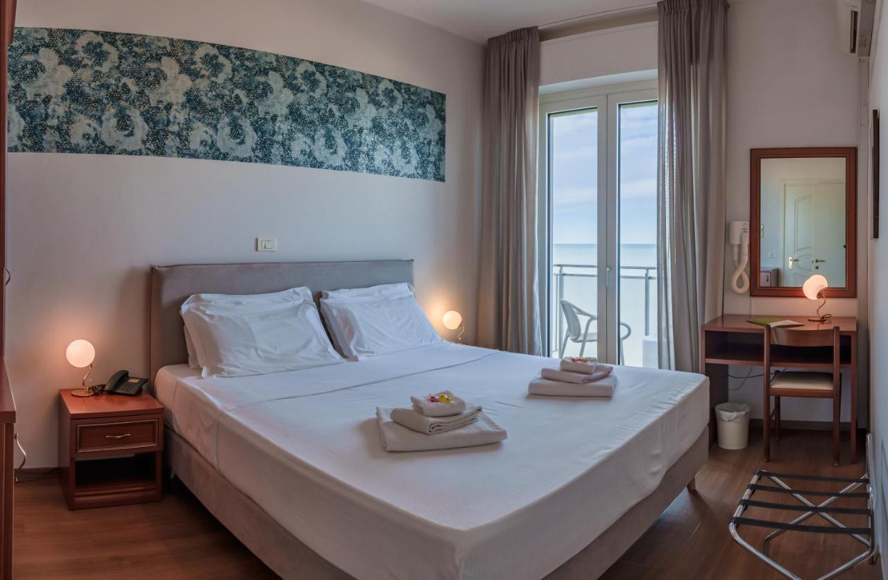 Hotel Tritone Senigallia Dış mekan fotoğraf