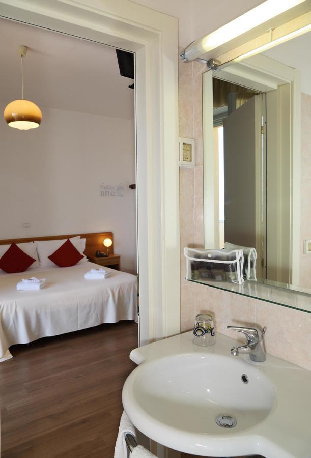 Hotel Tritone Senigallia Dış mekan fotoğraf