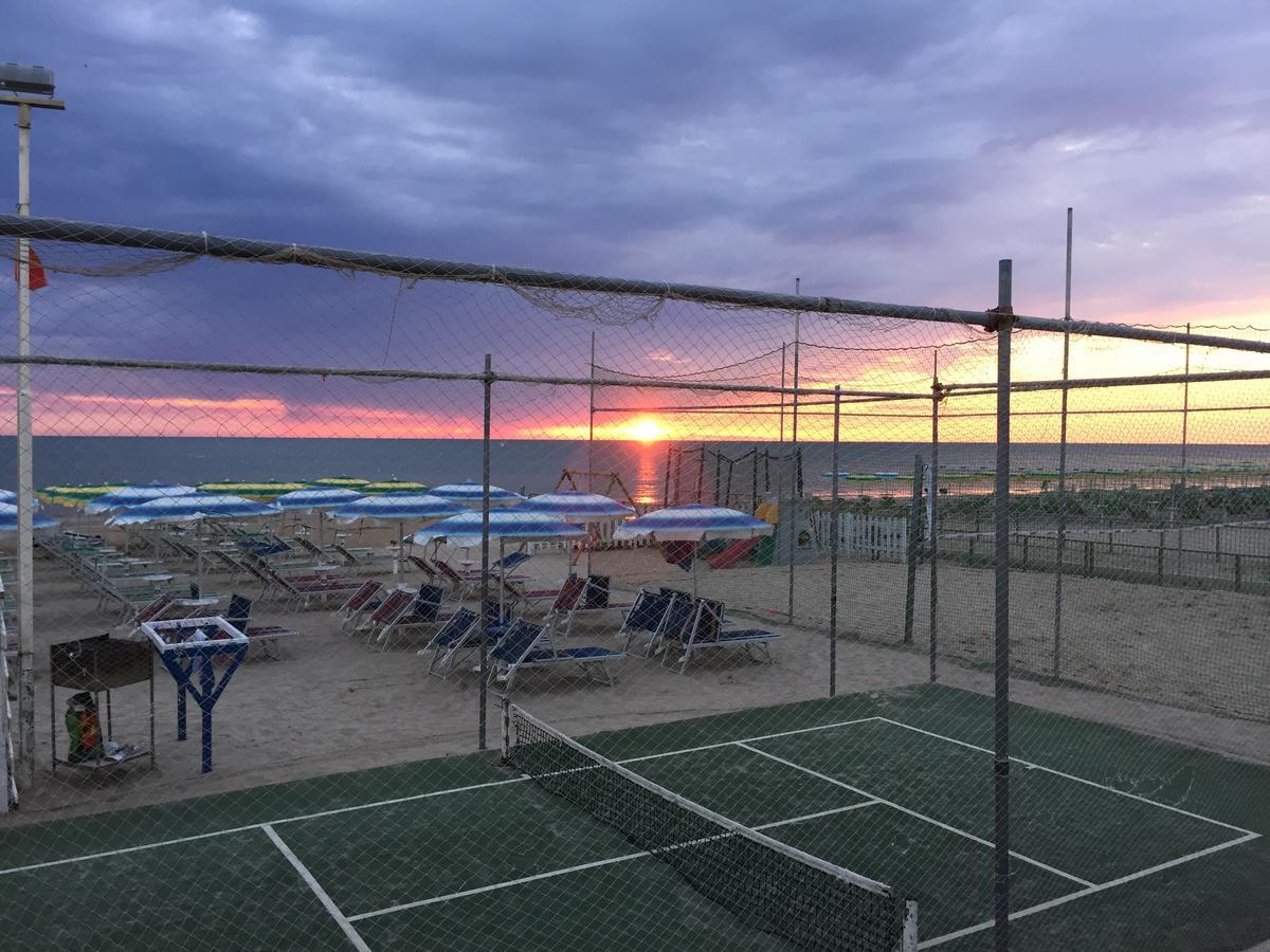 Hotel Tritone Senigallia Dış mekan fotoğraf