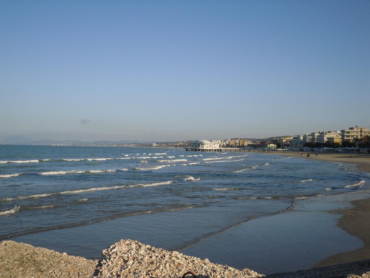 Hotel Tritone Senigallia Dış mekan fotoğraf