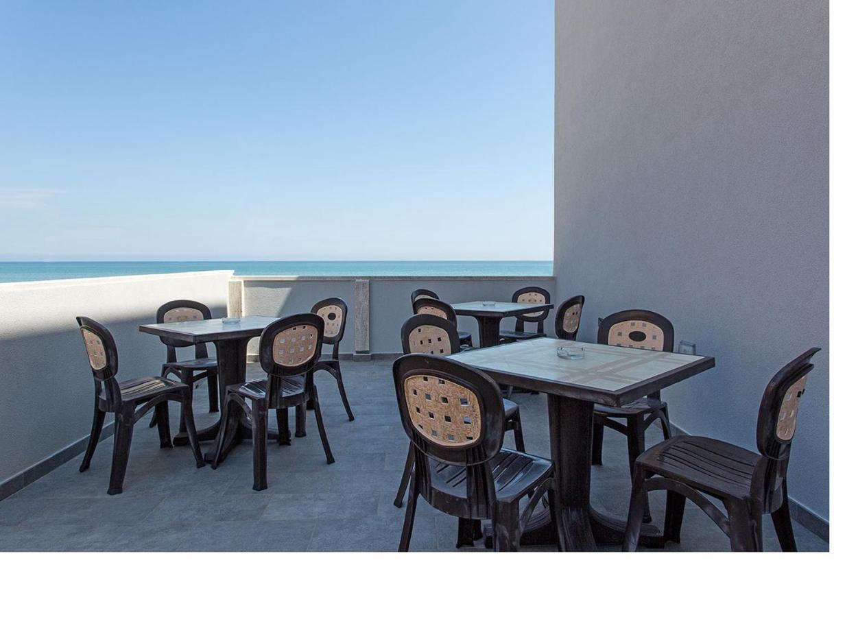 Hotel Tritone Senigallia Dış mekan fotoğraf