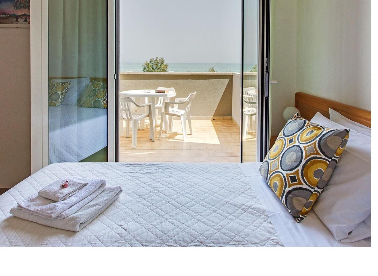 Hotel Tritone Senigallia Dış mekan fotoğraf